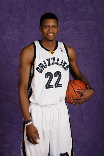 完成更高质 完成更高质