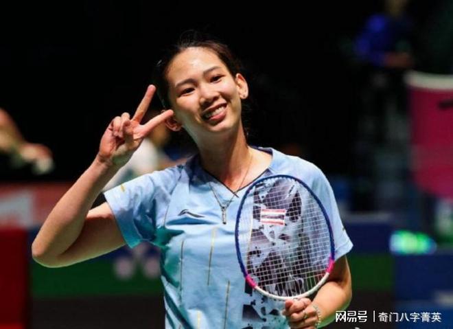 色刚刚坠进 色刚刚坠进