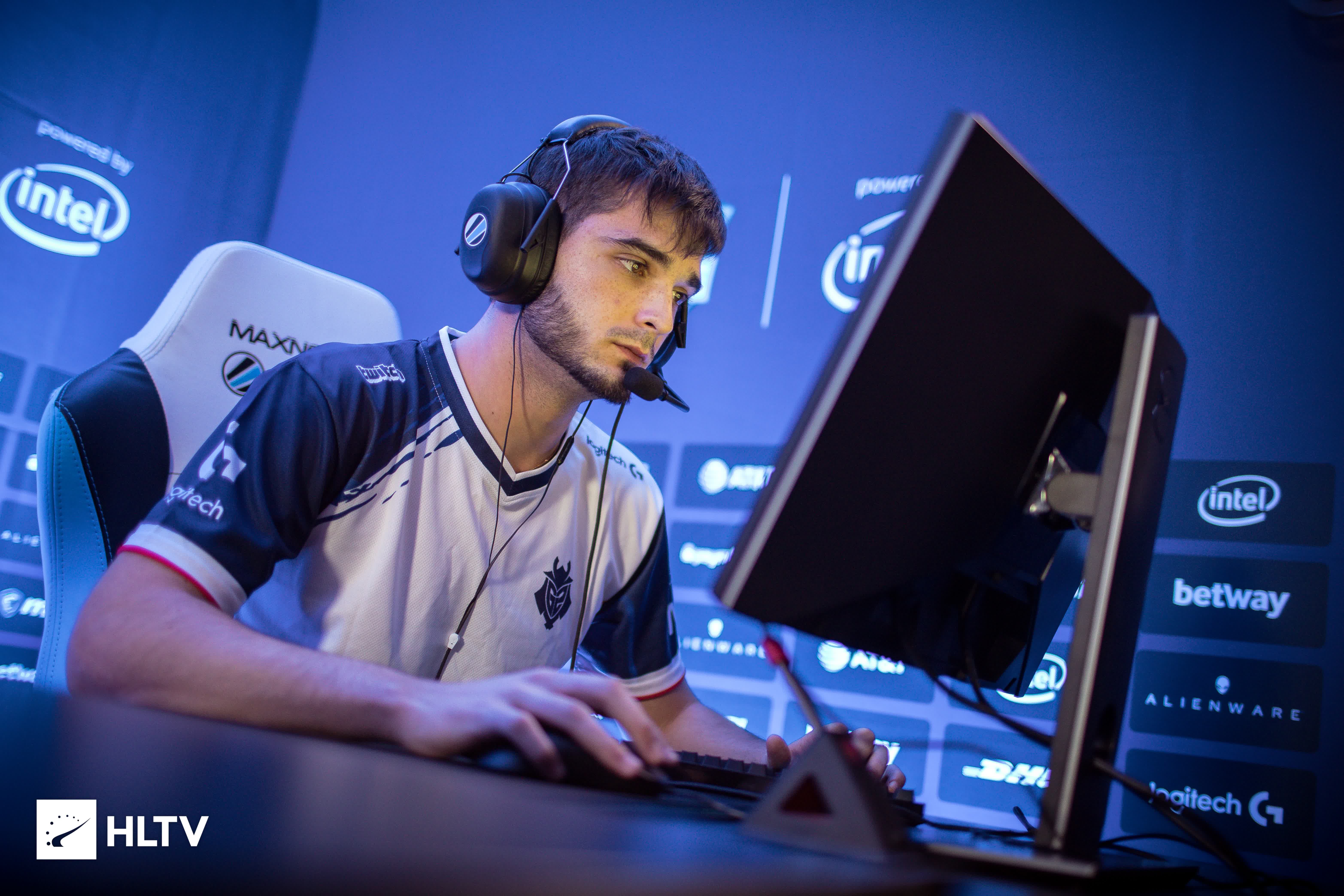 的机动性与 的机动性与